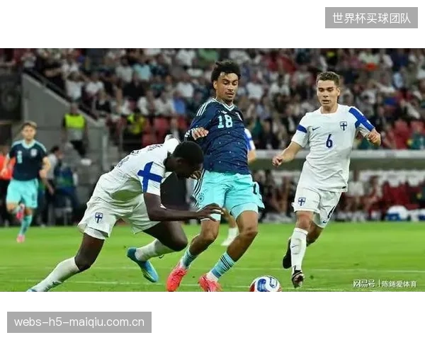 德国队以热身赛九连胜的姿态进入世界杯,首战面对新军库拉索占优。 德国队以热身赛九连胜的姿态进入世界杯,首战面对新军库拉索占优。